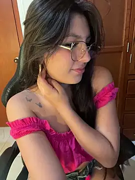 Snapshot of loolla_23 chatting on March 2025 02:52:01 AM loolla 23 online show from March 2025 02:52:01 AM