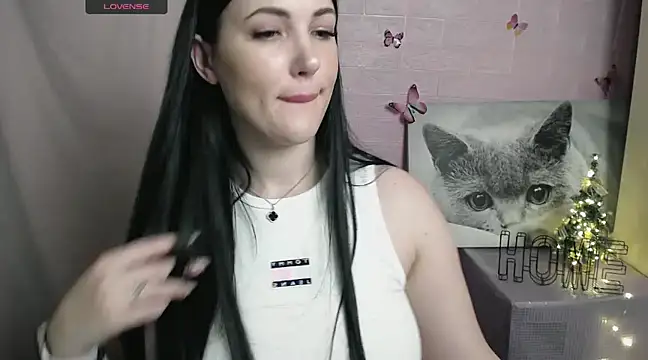 Snapshot of MisssShy_ chatting on December 2024 06:12:02 PM MisssShy online show from December 2024 06:12:02 PM