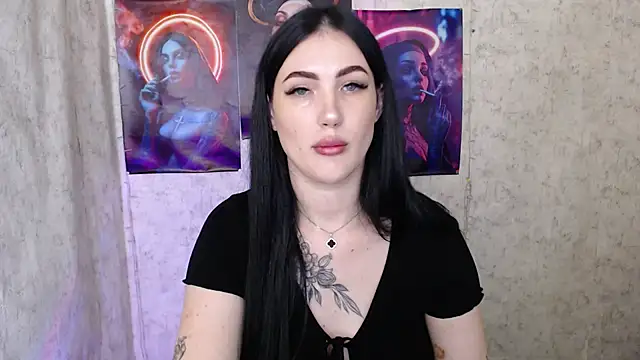 Snapshot of MisssShy_ chatting on September 2025 06:40:01 PM MisssShy online show from September 2025 06:40:01 PM