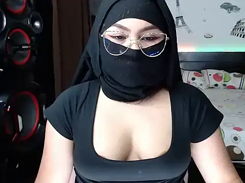 Snapshot of Hana___ chatting on January 2025 05:31:01 AM Hana online show from January 2025 05:31:01 AM