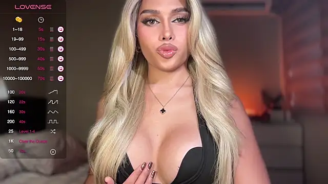 Snapshot of Judi_Abas chatting on October 2025 11:36:01 PM Judi Abas online show from October 2025 11:36:01 PM