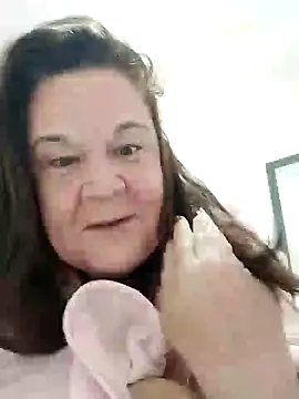 Yaya Mineira online show from January 2025 06:40:01 PM