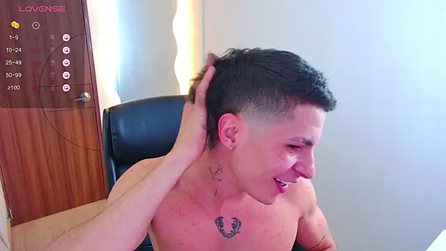 harrisoncuper online show from December 2025 10:16:02 PM