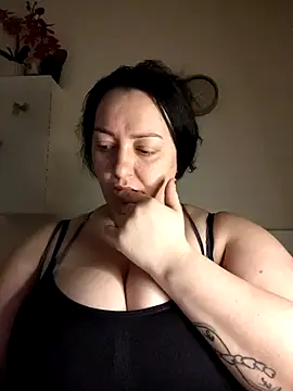 mihaelaa online show from March 2026 03:06:02 AM