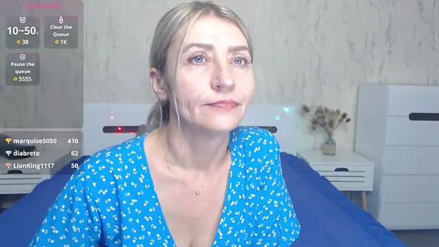 Snapshot of ZoeGrant chatting on January 2025 05:30:01 AM ZoeGrant online show from January 2025 05:30:01 AM