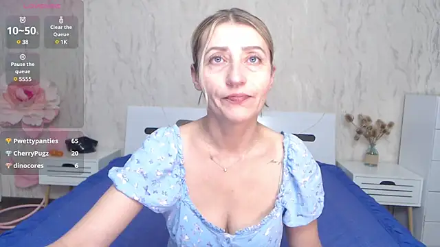 Snapshot of ZoeGrant chatting on March 2025 03:01:02 AM ZoeGrant online show from March 2025 03:01:02 AM