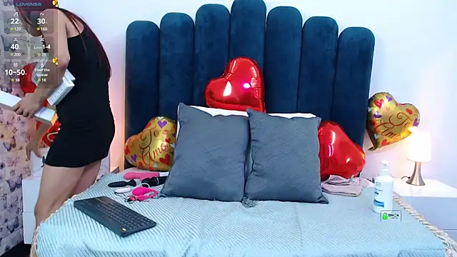 Alexawt online show from February 2025 06:04:02 PM