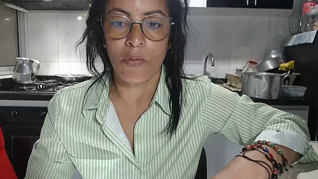 kateleyagrey online show from September 2025 11:12:02 AM