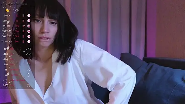 Alice Wonders online show from November 2025 07:10:01 PM