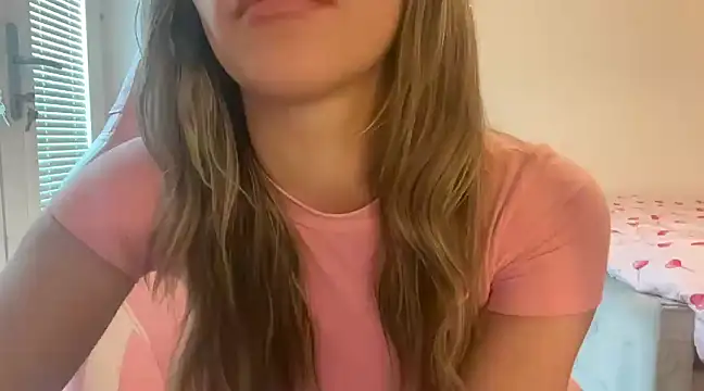 Snapshot of Lillymariee chatting on February 2025 12:11:02 PM Lillymariee online show from February 2025 12:11:02 PM