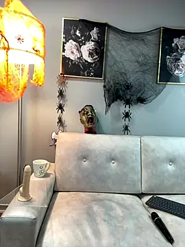 Savvanahh online show from October 2025 11:29:01 AM