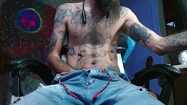 Snapshot of Tatted21xxx chatting on January 2025 11:25:01 PM Tatted21xxx online show from January 2025 11:25:01 PM