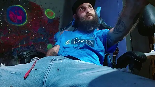 Snapshot of Tatted21xxx chatting on January 2025 10:41:01 PM Tatted21xxx online show from January 2025 10:41:01 PM