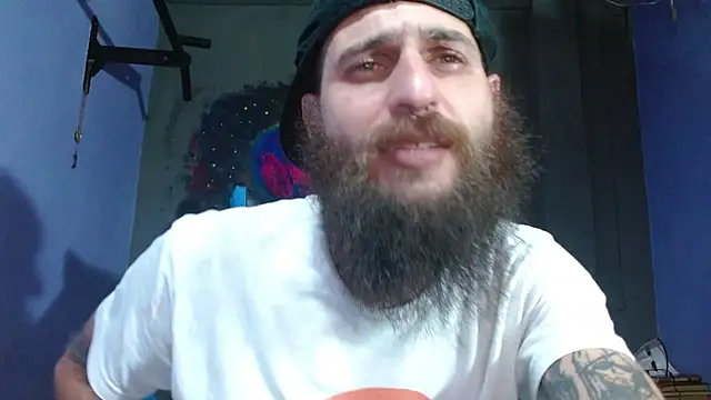 Snapshot of Tatted21xxx chatting on February 2025 05:51:02 AM Tatted21xxx online show from February 2025 05:51:02 AM