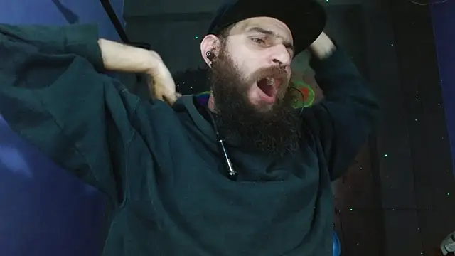 Snapshot of Tatted21xxx chatting on February 2025 08:05:01 AM Tatted21xxx online show from February 2025 08:05:01 AM