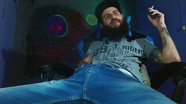 Snapshot of Tatted21xxx chatting on February 2025 05:32:02 PM Tatted21xxx online show from February 2025 05:32:02 PM