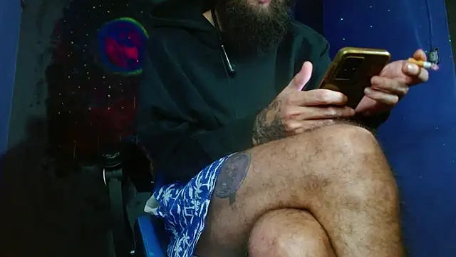 Snapshot of Tatted21xxx chatting on February 2025 07:11:01 AM Tatted21xxx online show from February 2025 07:11:01 AM