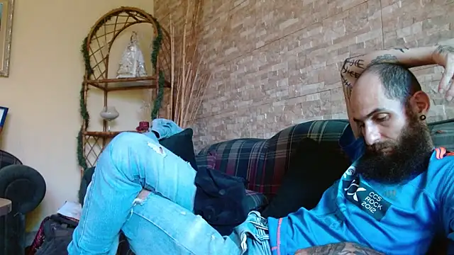 Snapshot of Tatted21xxx chatting on March 2025 08:17:01 PM Tatted21xxx online show from March 2025 08:17:01 PM