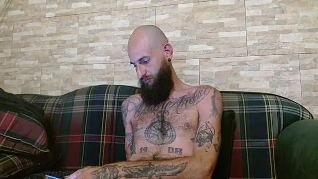 Snapshot of Tatted21xxx chatting on March 2025 04:16:02 AM Tatted21xxx online show from March 2025 04:16:02 AM