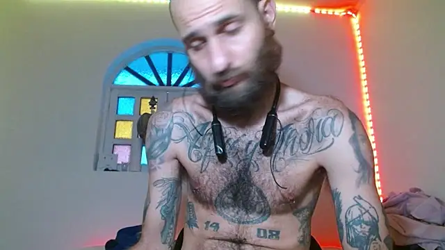 Snapshot of Tatted21xxx chatting on September 2025 09:38:02 PM Tatted21xxx online show from September 2025 09:38:02 PM