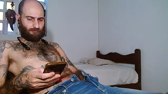 Snapshot of Tatted21xxx chatting on September 2025 07:38:01 PM Tatted21xxx online show from September 2025 07:38:01 PM