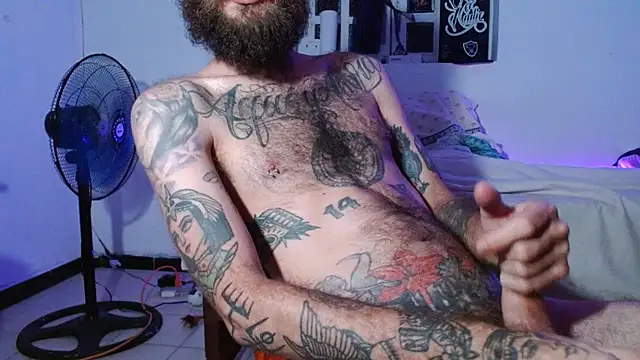 Snapshot of Tatted21xxx chatting on October 2025 06:36:02 AM Tatted21xxx online show from October 2025 06:36:02 AM