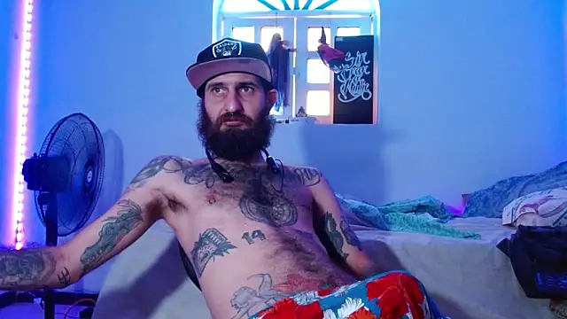 Snapshot of Tatted21xxx chatting on October 2025 02:23:02 PM Tatted21xxx online show from October 2025 02:23:02 PM