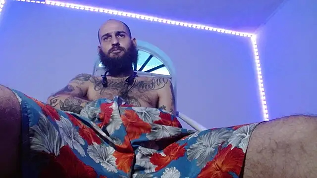 Snapshot of Tatted21xxx chatting on November 2025 08:42:02 PM Tatted21xxx online show from November 2025 08:42:02 PM