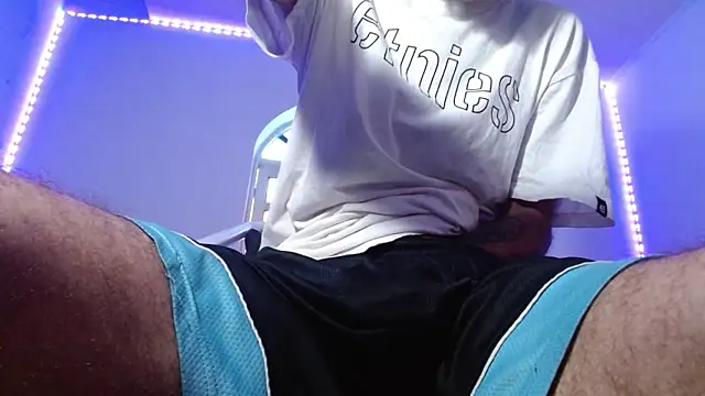 Snapshot of Tatted21xxx chatting on December 2025 01:09:01 PM Tatted21xxx online show from December 2025 01:09:01 PM