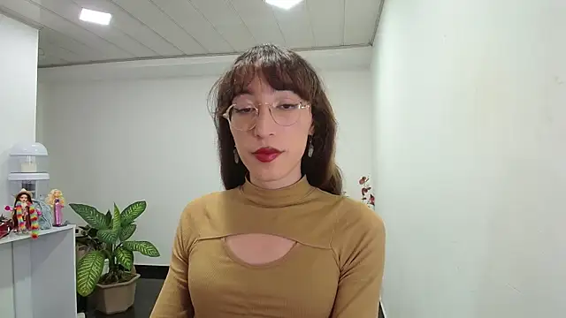NicoleCortez online show from February 2025 03:25:01 AM