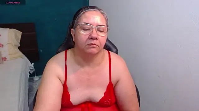 scaelettdubois online show from June 2026 12:49:01 AM