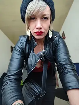 sexymarilyncolombia online show from March 2026 02:45:03 PM