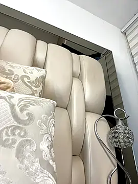 Snapshot of ALISSON_FOXXX1 chatting on October 2025 09:52:01 PM ALISSON FOXXX1 online show from October 2025 09:52:01 PM