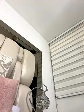 Snapshot of ALISSON_FOXXX1 chatting on November 2025 11:02:01 PM ALISSON FOXXX1 online show from November 2025 11:02:01 PM