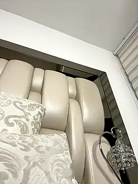 Snapshot of ALISSON_FOXXX1 chatting on November 2025 10:56:01 PM ALISSON FOXXX1 online show from November 2025 10:56:01 PM