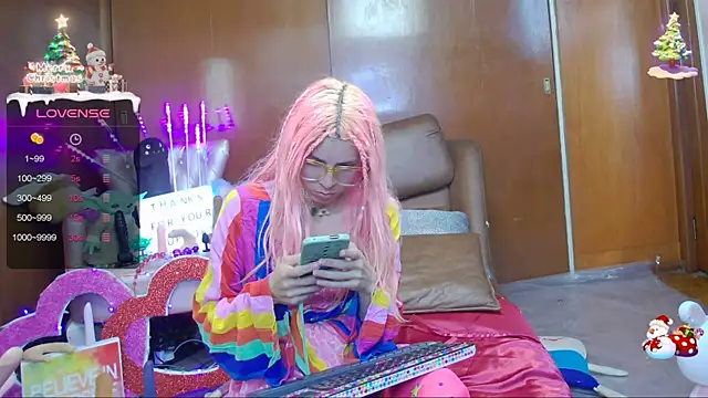 Skinygirl online show from January 2025 10:45:01 PM