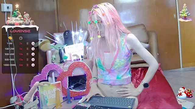 Skinygirl online show from January 2025 02:19:02 AM