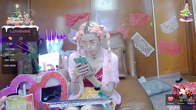 Skinygirl online show from February 2025 10:41:01 PM