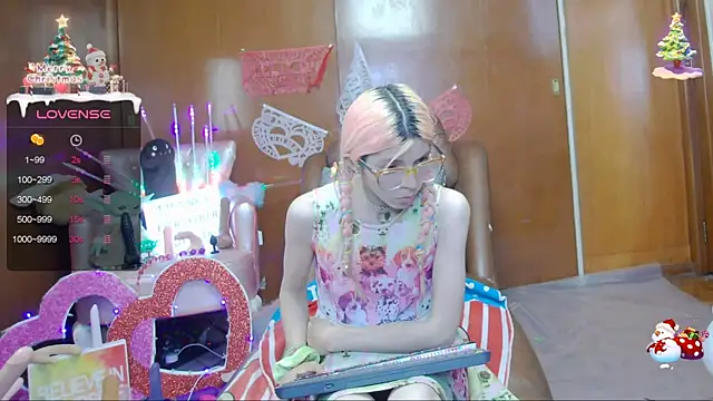 Skinygirl online show from February 2025 01:09:02 AM