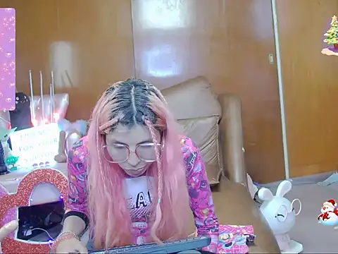 Skinygirl online show from October 2025 01:59:01 AM