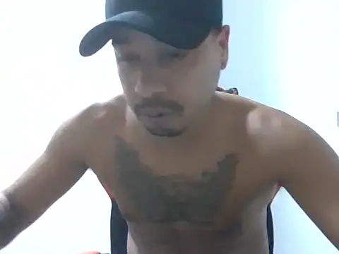 Juninho10c online show from November 2025 04:57:01 AM