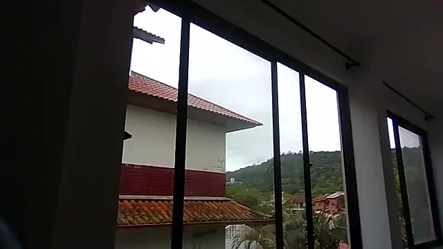 Juninho10c online show from November 2025 03:16:01 PM