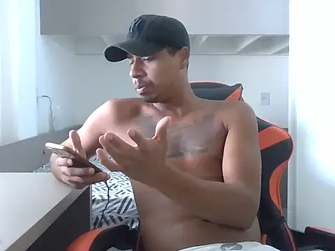 Juninho10c online show from February 2026 03:49:02 PM