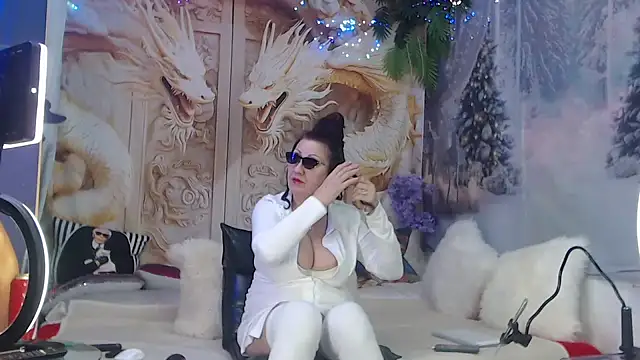 NightOrhideya online show from December 2025 09:54:01 PM