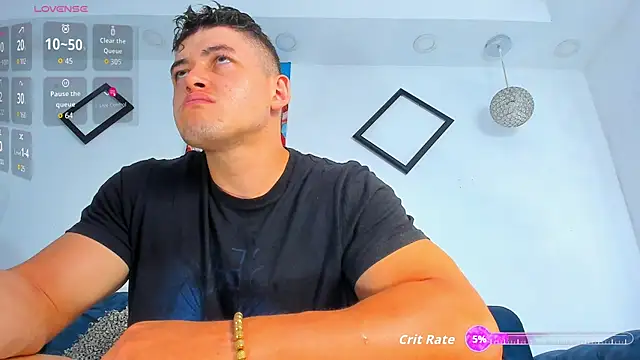 Snapshot of Leonsmoron chatting on October 2025 11:57:01 PM Leonsmoron online show from October 2025 11:57:01 PM