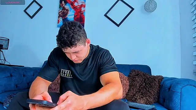 Snapshot of Leonsmoron chatting on October 2025 08:41:02 PM Leonsmoron online show from October 2025 08:41:02 PM