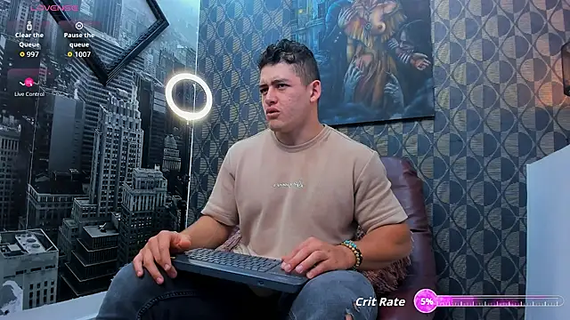 Snapshot of Leonsmoron chatting on November 2025 11:24:01 PM Leonsmoron online show from November 2025 11:24:01 PM