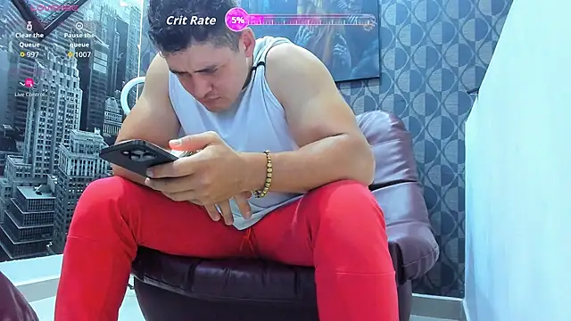 Leonsmoron online show from December 2025 09:42:01 PM