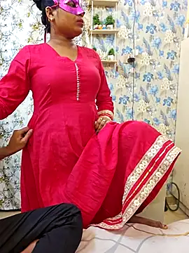 Snapshot of Queen_Anushka69 chatting on February 2025 06:48:02 PM Queen Anushka69 online show from February 2025 06:48:02 PM