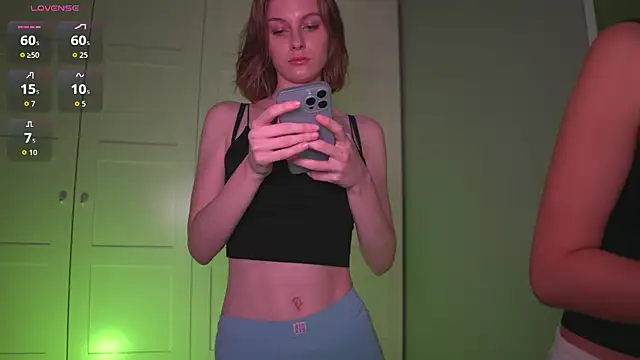 -JuicyMolly- online show from October 2025 04:26:01 PM